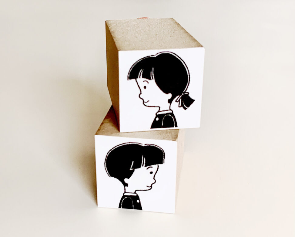 女の子と男の子の横顔のはんこ